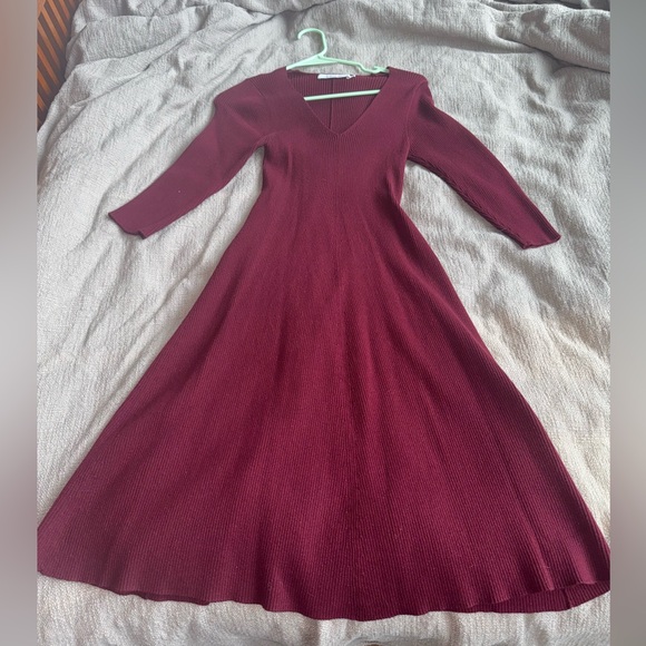 Ribbed Midi Dress - Picture 3 of 5